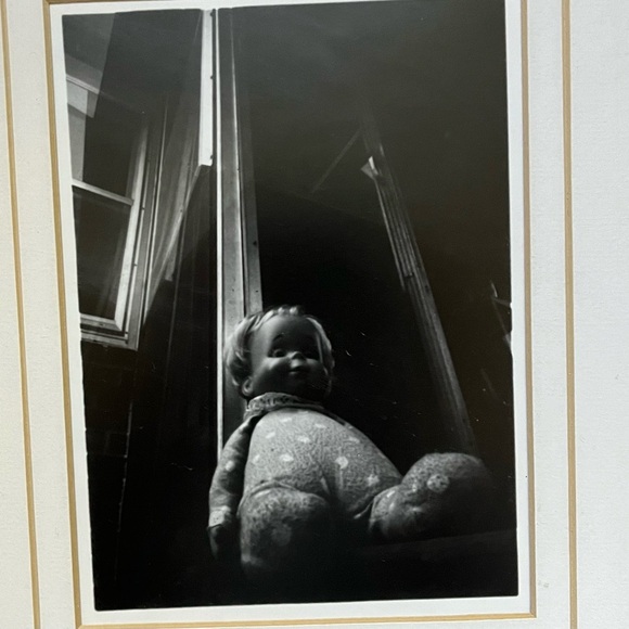 Series of 3 Original photographs "Dolls" by George P. Forgie - Picture 8 of 16